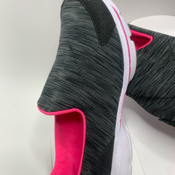 🎈Memory Foam tennis shoes size 4 wear the once - Picture 6 of 6